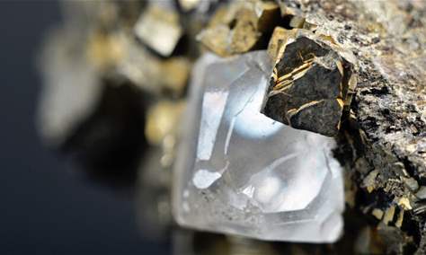 العثور على نوع نادر من الماس في باطن الأرض