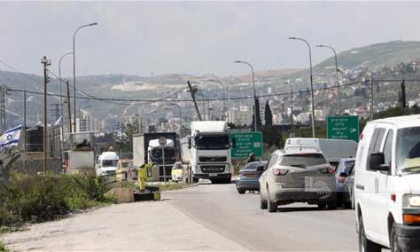 الاحتلال يواصل تشديد إجراءاته حول نابلس لليوم الثالث