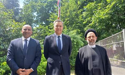 العلامة السيد علي فضل الله زار السفير اللبناني في ألمانيا مصطفى أديب والتقى العاملين بجمعية المبرات في برلين