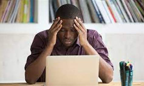  العمل في المكاتب المغلقة يفاقم مرضاً خطيراً