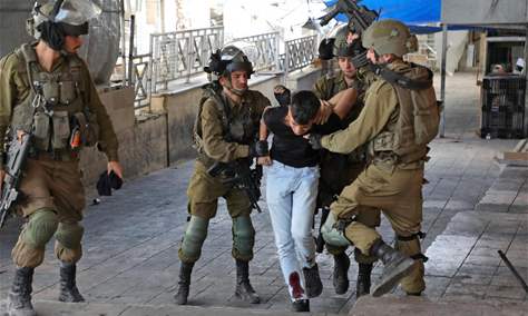الاحتلال يعتقل عشرات الفلسطينيين بالضفة بينهم قيادات في حركة حماس