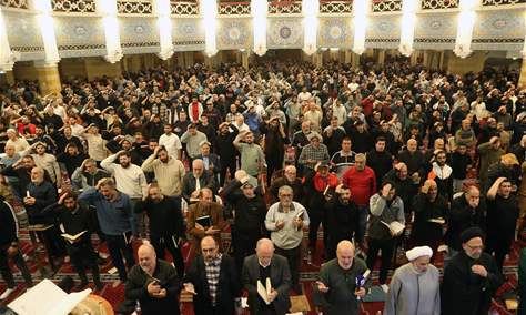 مراسم احياء ليلة القدر الكبرى في مسجد الامامين الحسنين(ع) في حارة حريك