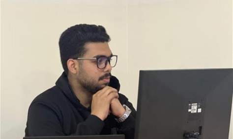 الطالب قصي العكلة من  جامعةUSAL يكتشف ثغرة أمنية خطيرة في نظام عالمي