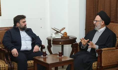 استقبل عبيد ونائب نقيب أطباء الأسنان الدكتور المصري