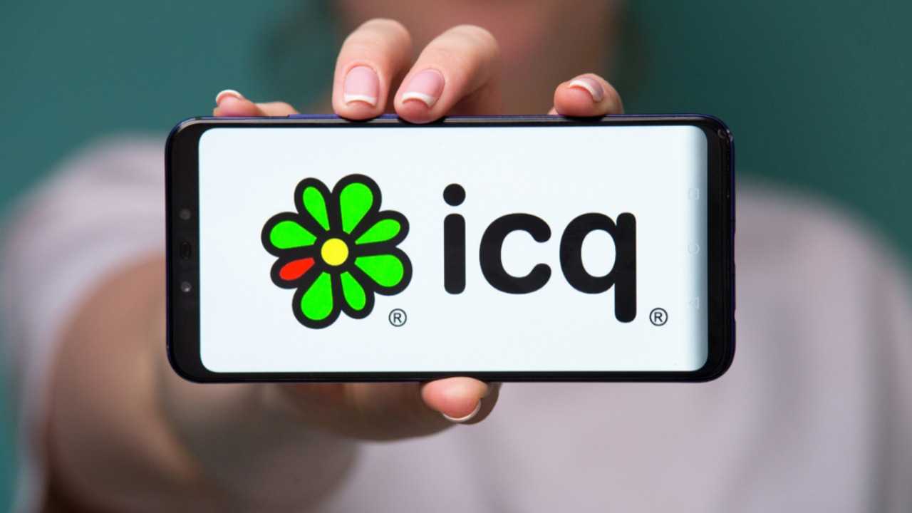 icq , آي سي كيو تغلق  نهائيا