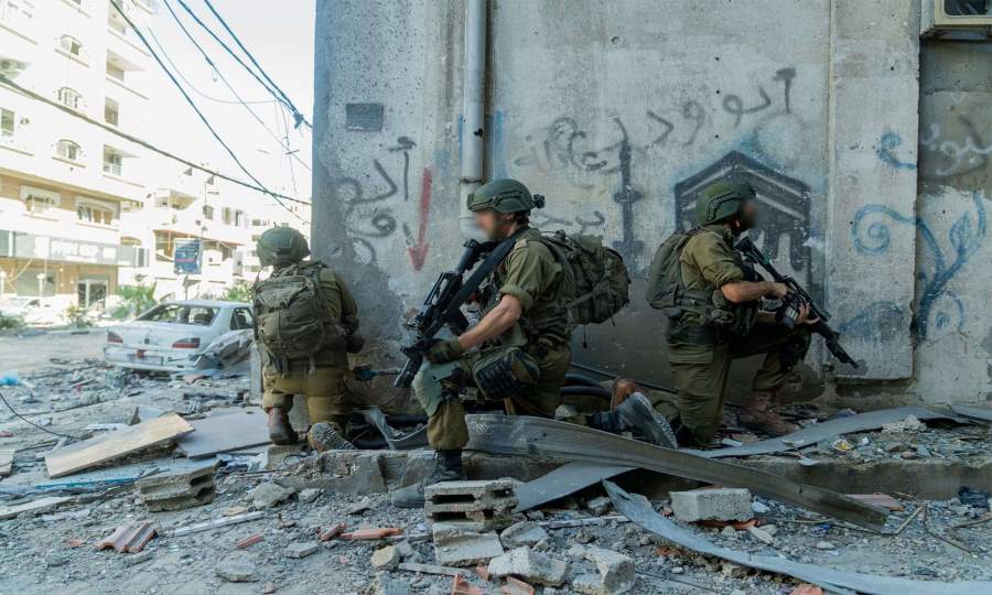 ما الذي قاله قادة دولة الاحتلال بعد مقتل 21 ضابطا وجنديا بنيران المقاومة بغزة؟